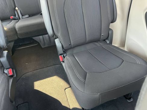 Used 2024 Chrysler Voyager LX FWD image 35