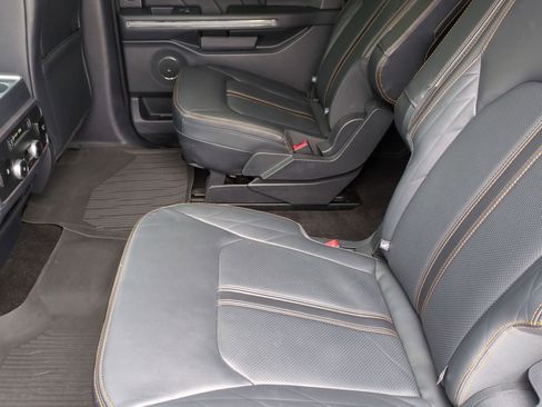 Certified 2023 Ford Expedition Max Platinum image 25