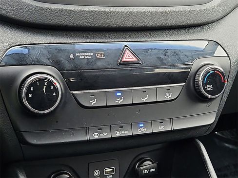 Used 2017 Hyundai Tucson SE image 19