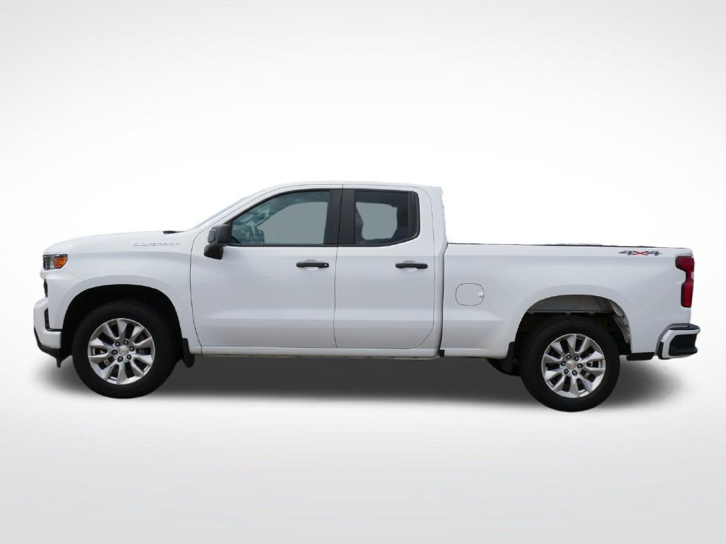 Used 2020 Chevrolet Silverado 1500 Custom w/ Trailering Package AWD/4WD image 9