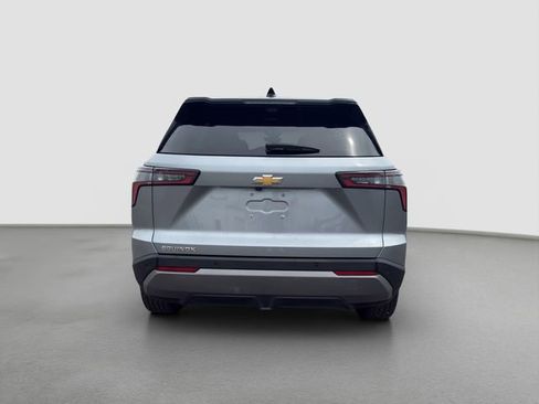 Used 2025 Chevrolet Equinox LT w/ Safety and Technology Package image 5