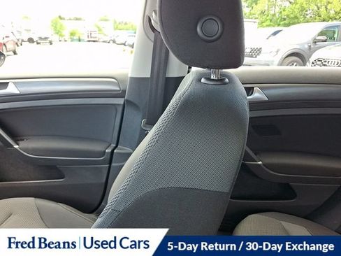 Used 2019 Volkswagen Golf S FWD image 23