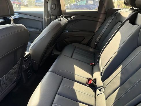 Used 2025 Audi Q4 e-tron Premium w/ Convenience Package RWD image 8