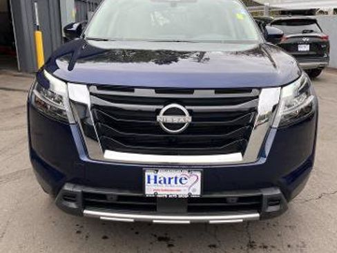 Certified 2024 Nissan Pathfinder SL AWD/4WD image 2
