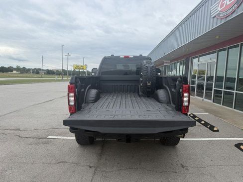 Used 2022 Ford F350 XLT w/ XLT Premium Package image 5