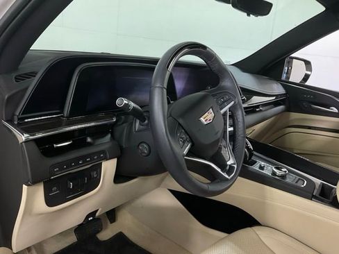 Certified 2023 Cadillac Escalade Premium Luxury w/ Performance Package image 17
