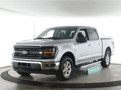 Used 2025 Ford F150 XLT w/ Equipment Group 301A Standard AWD/4WD image 10