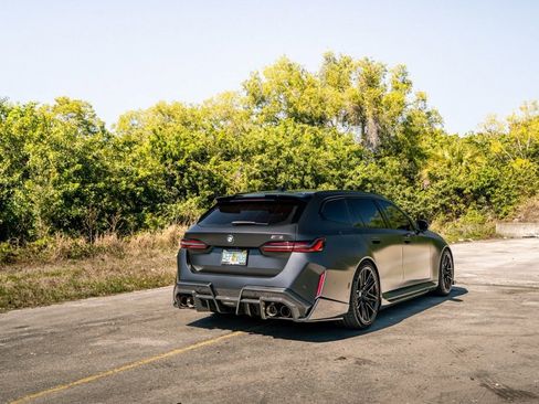 Used 2026 BMW M5 Touring w/ M Driver's Package image 15