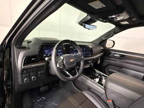 New 2026 Chevrolet Suburban High Country AWD/4WD image 12