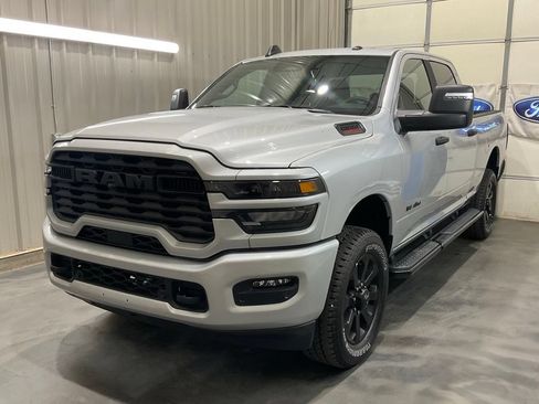 Used 2026 RAM 2500 Big Horn AWD/4WD image 3