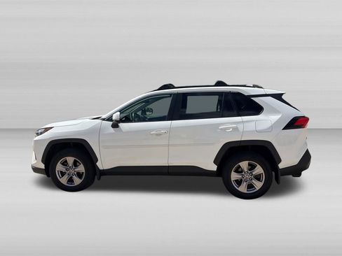 Used 2023 Toyota RAV4 XLE w/ Convenience Package AWD/4WD image 7