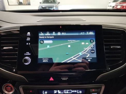 Used 2025 Honda Passport Black Edition image 16
