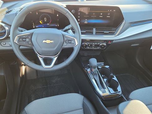 New 2026 Chevrolet Trax LT w/ Driver Confidence Package image 10