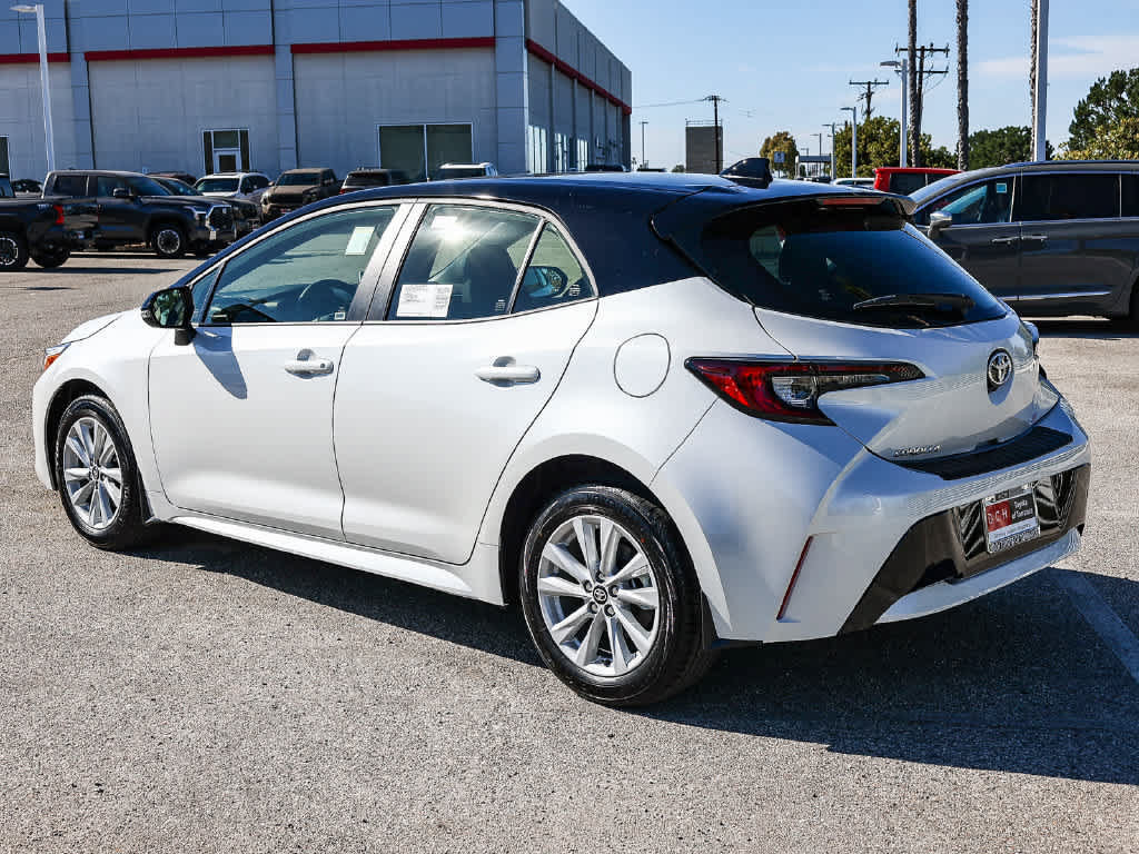 New 2027 Toyota Corolla SE w/ SE Premium Package FWD image 6
