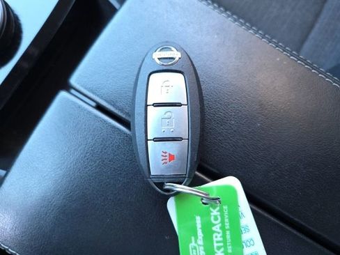 Used 2021 Nissan Rogue S image 8