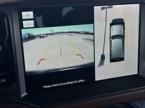 Used 2024 Ford Bronco Outer Banks image 17