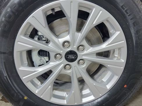 Certified 2023 Ford Escape Active AWD/4WD image 10