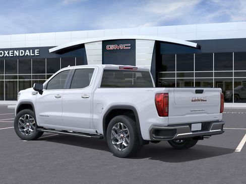 New 2026 GMC Sierra 1500 SLT image 3
