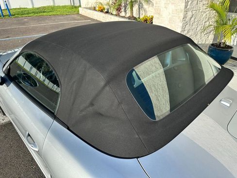 Used 2017 Porsche 718 Boxster S RWD image 16
