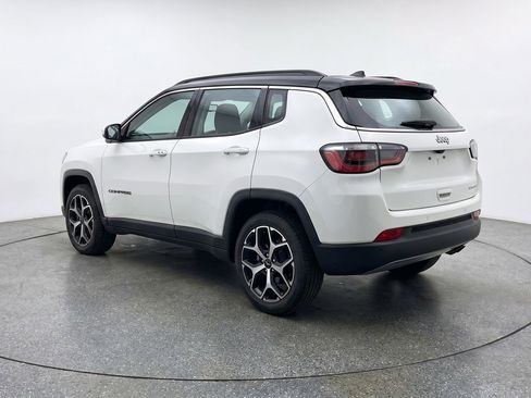 Used 2025 Jeep Compass Limited image 6