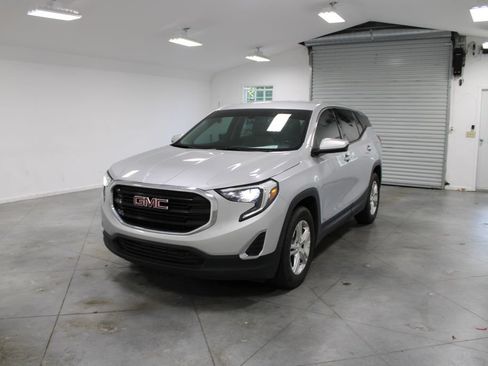 Used 2018 GMC Terrain SLE FWD image 4