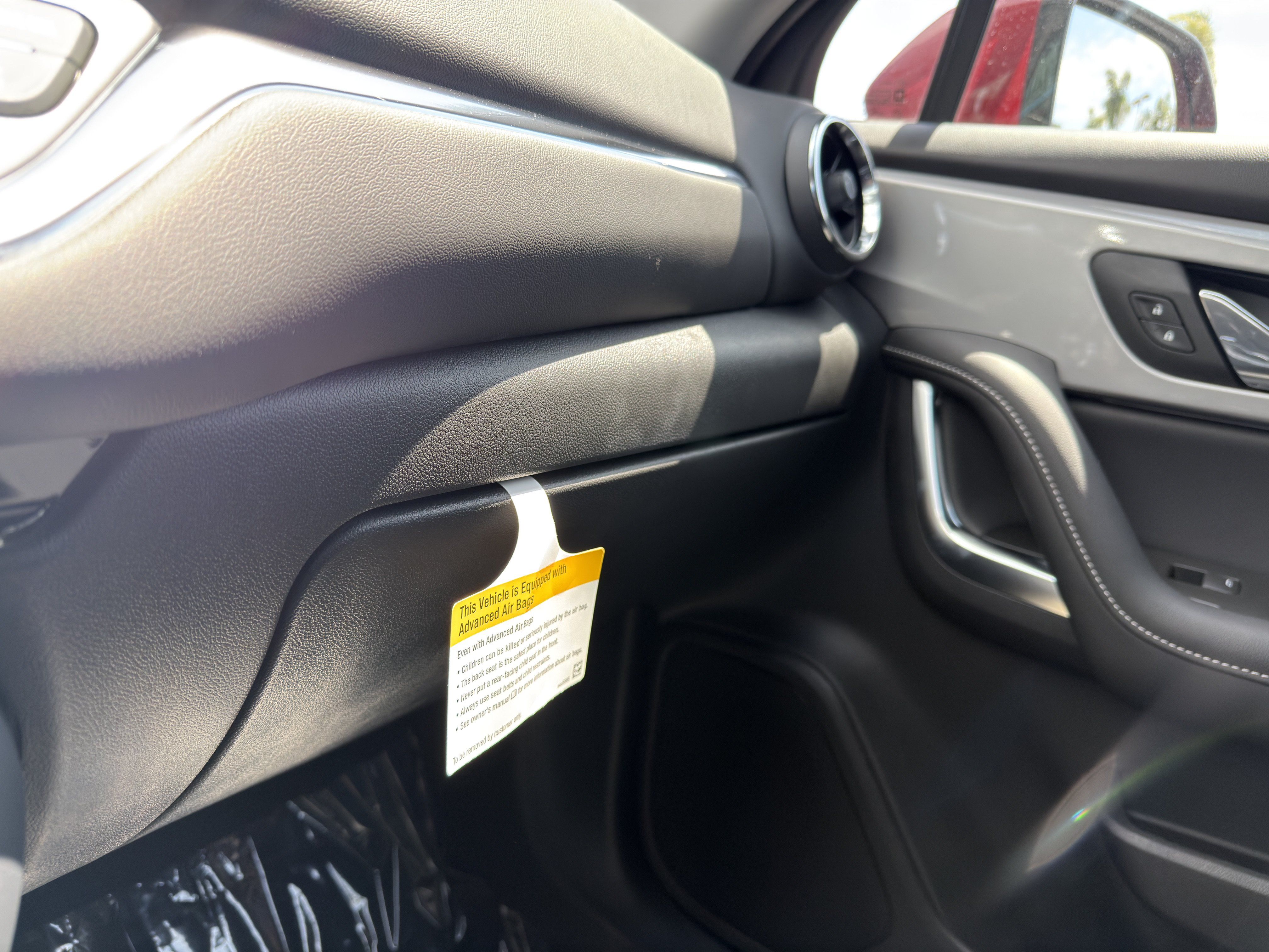 New 2025 Chevrolet Blazer LT w/ Convenience Package FWD image 38