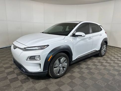 Used 2021 Hyundai Kona Limited image 7