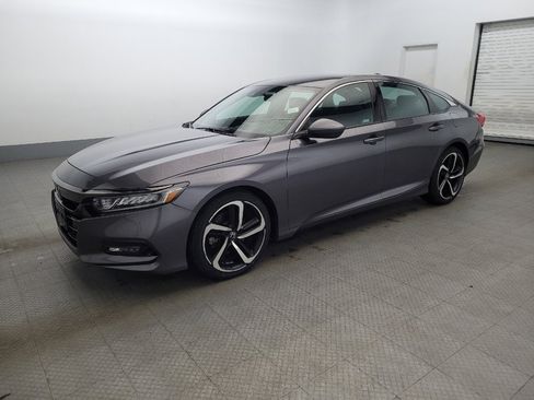 Used 2019 Honda Accord Sport image 2