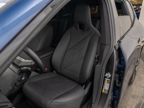 Used 2025 BMW iX M60 image 25