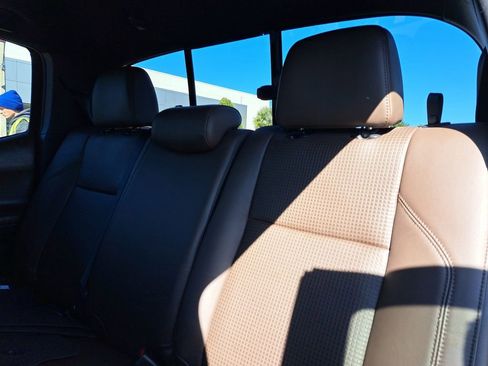 Used 2016 Toyota Tacoma Limited image 8