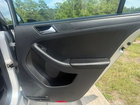 Used 2016 Volkswagen Jetta S FWD image 26