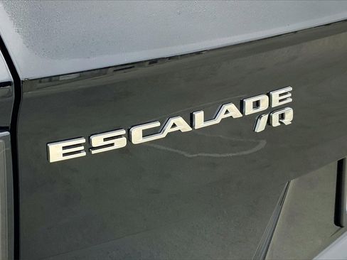 New 2025 Cadillac Escalade IQ Luxury 2 image 16