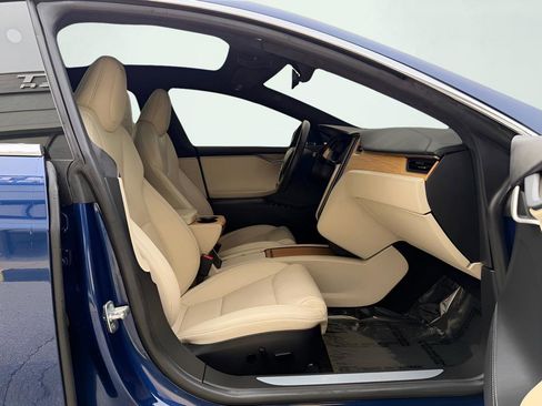 Used 2020 Tesla Model S Performance image 31