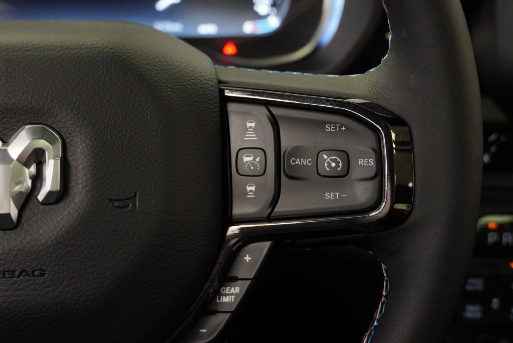 Used 2026 RAM 1500 Laramie AWD/4WD image 37