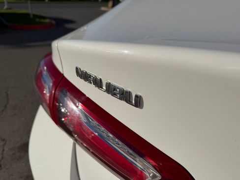 Used 2022 Chevrolet Malibu LT image 12