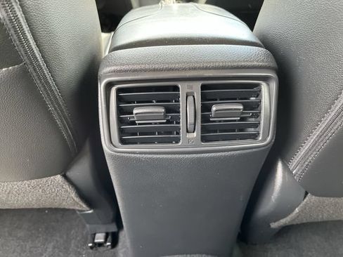 Used 2019 Nissan Rogue SL AWD/4WD image 23
