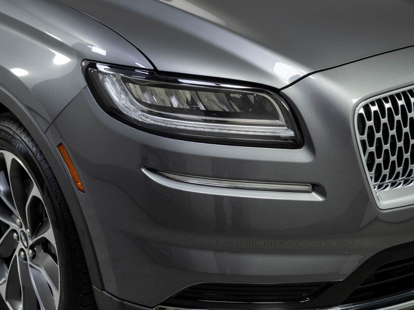 Used 2022 Lincoln Nautilus Reserve AWD/4WD image 36