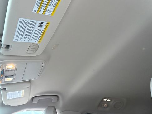 Used 2020 Ford Explorer Limited image 35