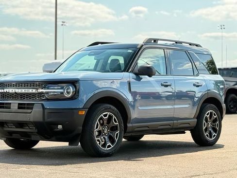 Certified 2025 Ford Bronco Sport Outer Banks w/ Outer Banks Tech Package+ AWD/4WD image 41