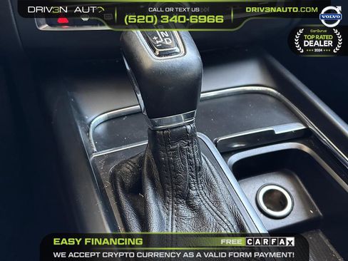 Used 2018 Volvo XC60 T6 Momentum w/ Advanced Package AWD/4WD image 13