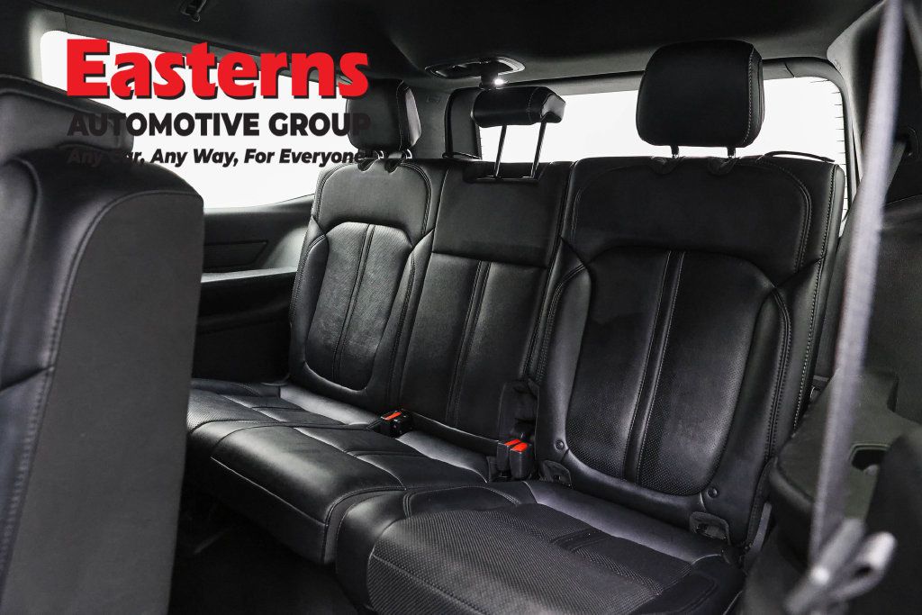Used 2024 Jeep Wagoneer Series II w/ Flexible Seating Group RWD image 30