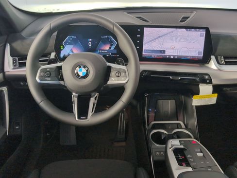 Used 2026 BMW X1 xDrive28i w/ M Sport Package image 12