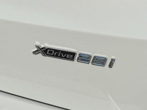 Used 2024 BMW X1 xDrive28i w/ Convenience Package image 79