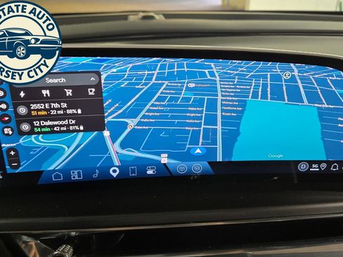 Used 2024 Cadillac Lyriq Tech AWD/4WD image 15