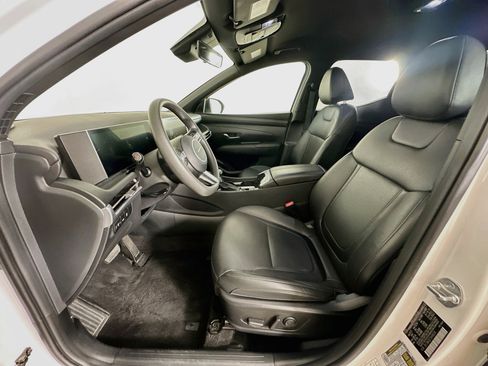 Used 2025 Hyundai Santa Cruz SEL FWD image 13