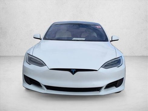 Used 2020 Tesla Model S Long Range image 2