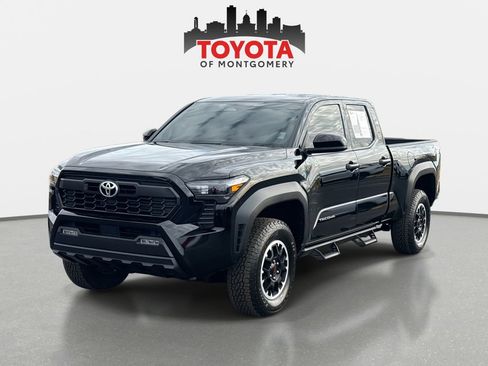 Used 2025 Toyota Tacoma TRD Off-Road image 7
