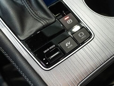 New 2026 Toyota Sienna XLE FWD image 28