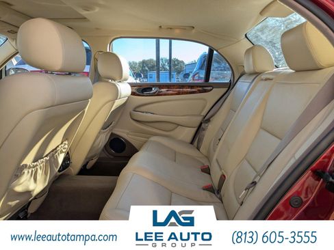 Used 2005 Jaguar XJ8 image 12