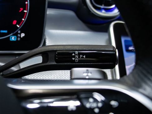 Certified 2024 Mercedes-Benz CLE 300 4MATIC Coupe w/ AMG Line image 17